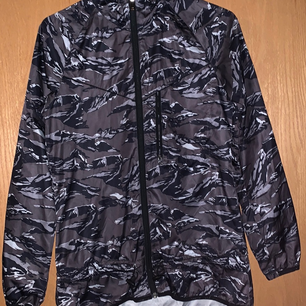 Gray Camouflage Nike Sports Rain Jacket